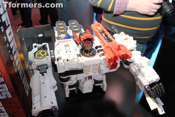 Toy Fair 2013 MetroPlex Transformers Masterpiece Titan Class Action Figure Image  (11 of 18)
